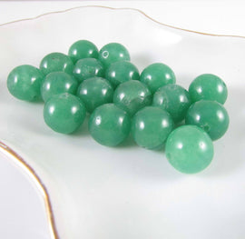Dyed Green Round Quartz Gemstone Beads: 11-12mm, 7