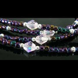 Peacock Purple Iris Seed Beads: Matsuno Dyna-Mites, Size 8/0 (20g)