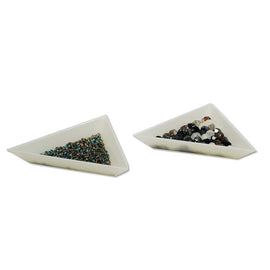 Tri-tray white plastic triangular beading trays, set of 3. AT7
