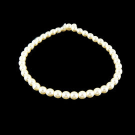Glass pearl beads: 4 mm luster ivory, 7