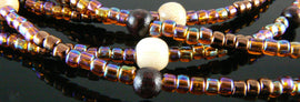 Size 8/0 transparent rainbow root beer Dyna-Mites glass seed beads, 20gm ~600 beads
